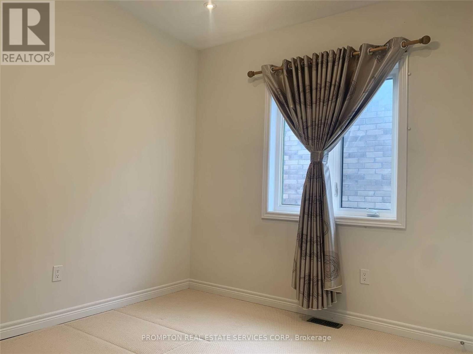 33 Calamint Lane, Richmond Hill, Ontario  L4E 1C3 - Photo 18 - N12773072