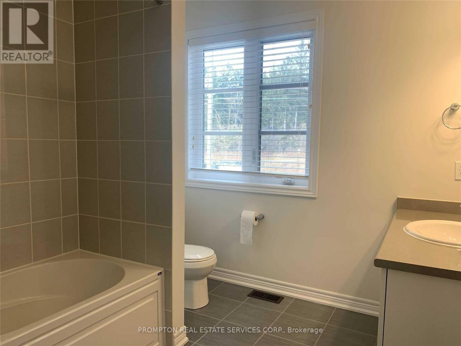 33 Calamint Lane, Richmond Hill, Ontario  L4E 1C3 - Photo 21 - N12773072