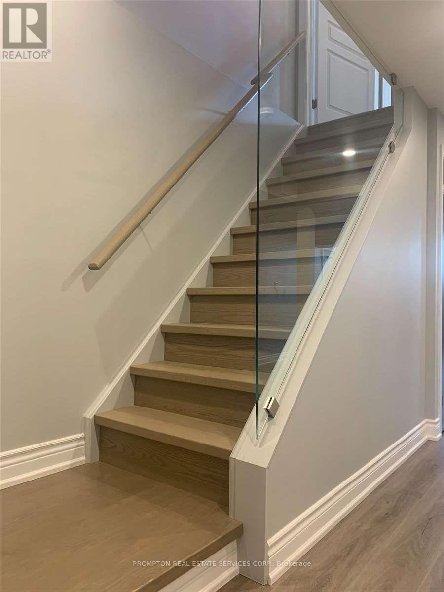 33 Calamint Lane, Richmond Hill, Ontario  L4E 1C3 - Photo 22 - N12773072