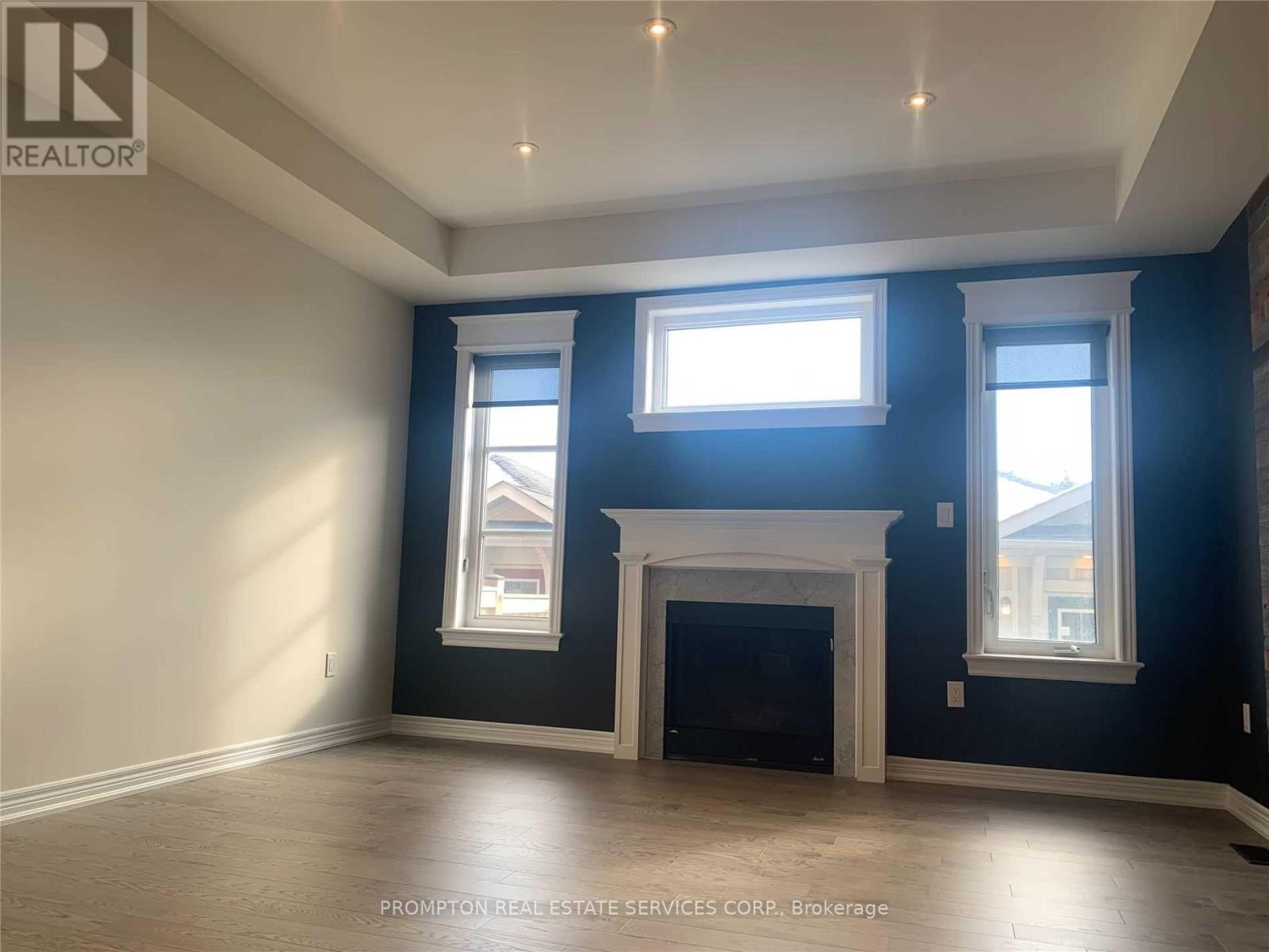 33 Calamint Lane, Richmond Hill, Ontario  L4E 1C3 - Photo 5 - N12773072