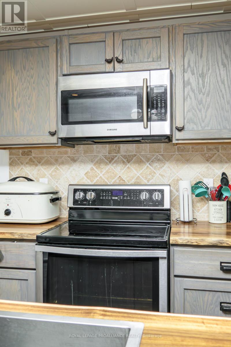 146 Creswell Drive, Quinte West (Trenton Ward), Ontario  K8V 3H5 - Photo 20 - X12772436