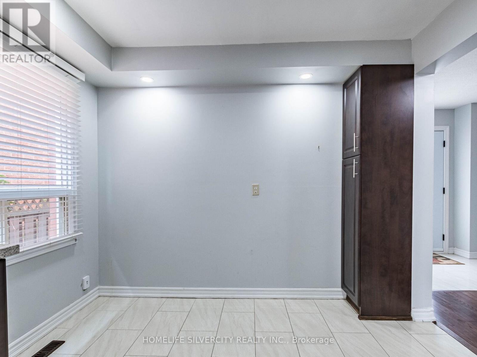 1 - 30 Castlehill Road, Brampton, Ontario  L6X 4E2 - Photo 22 - W12773006