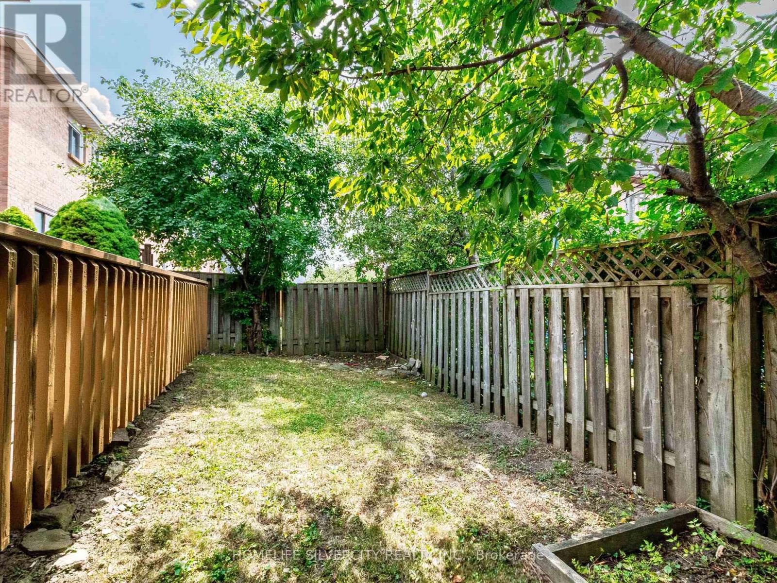 1 - 30 Castlehill Road, Brampton, Ontario  L6X 4E2 - Photo 42 - W12773006