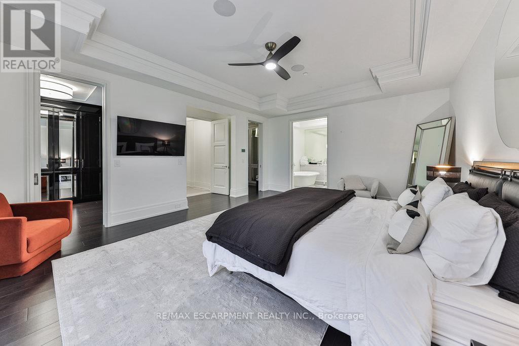 212 - 300 Randall Street, Oakville, Ontario  L6J 3G4 - Photo 21 - W12773050