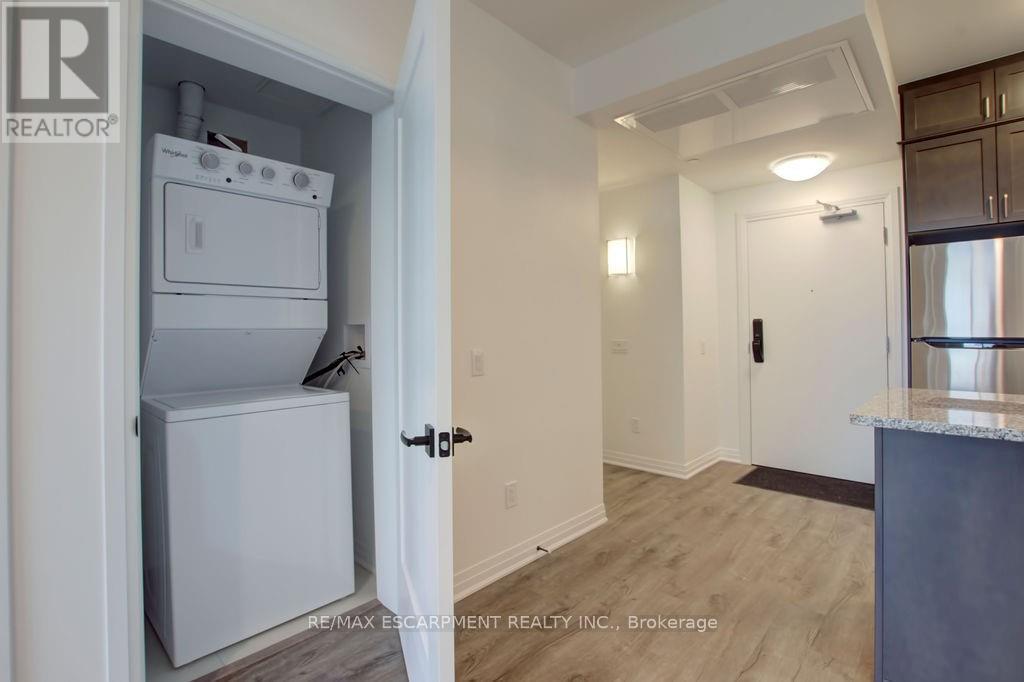 508 - 95 Dundas Street W, Oakville, Ontario  L9M 5N4 - Photo 10 - W12773060