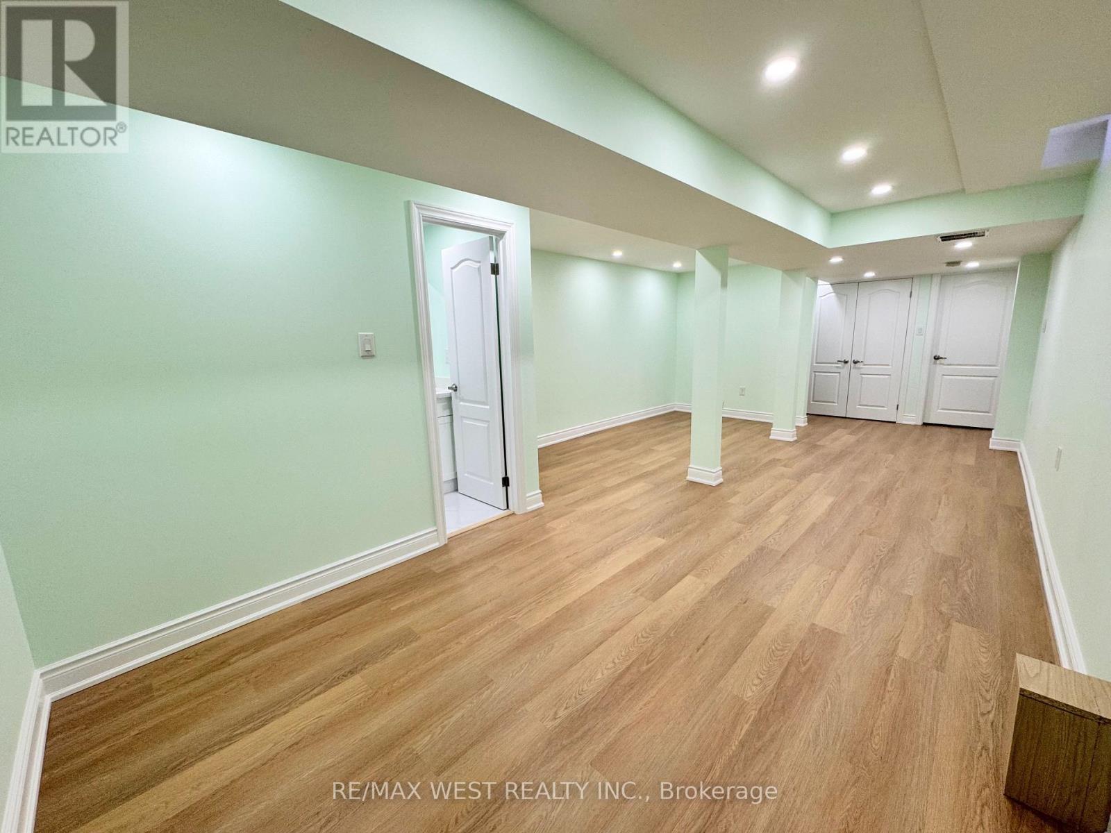 269 Pressed Brick Drive, Brampton, Ontario  L6V 4L2 - Photo 30 - W12773076