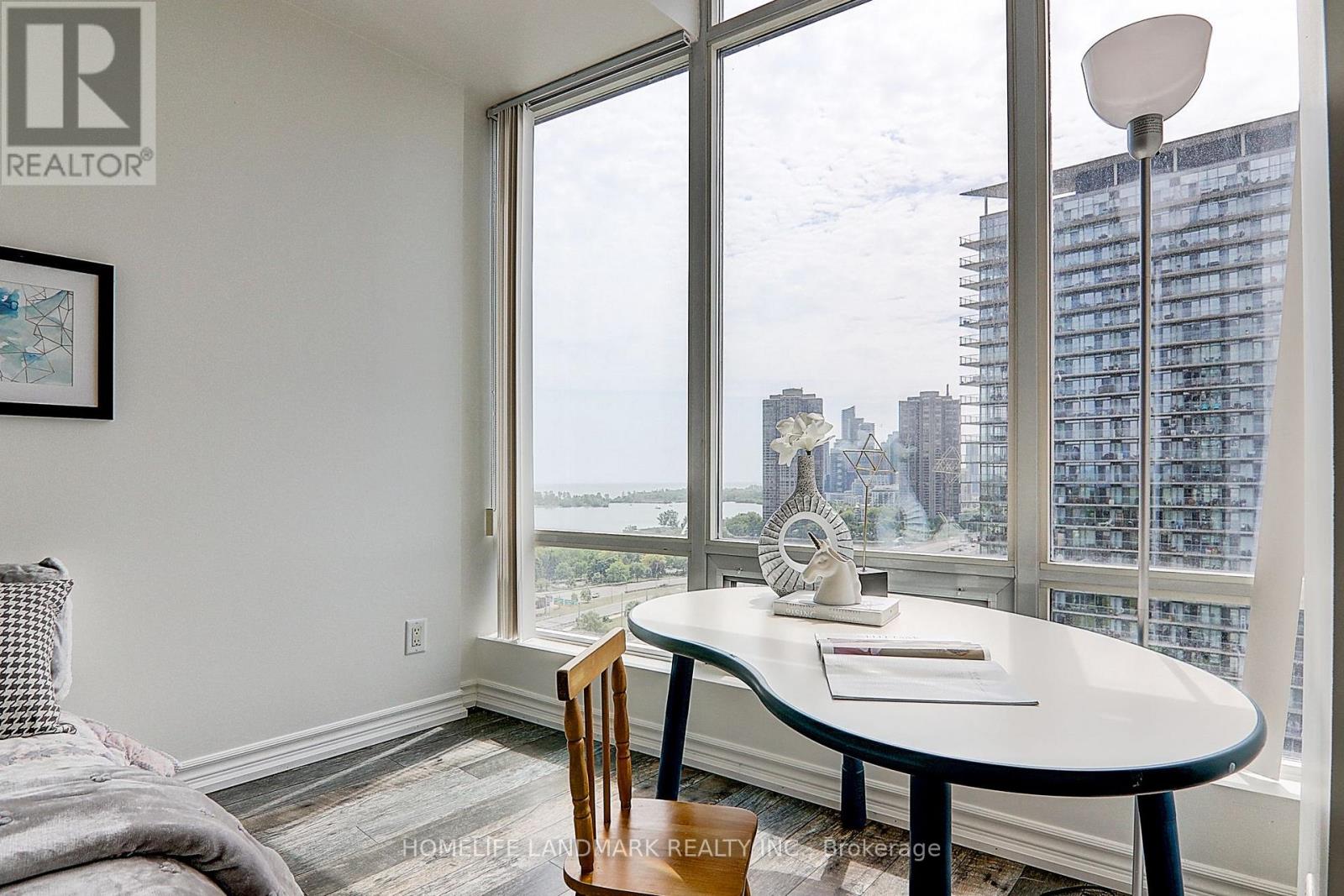 1811 - 15 Windermere Avenue, Toronto, Ontario  M6S 5A2 - Photo 14 - W12773088