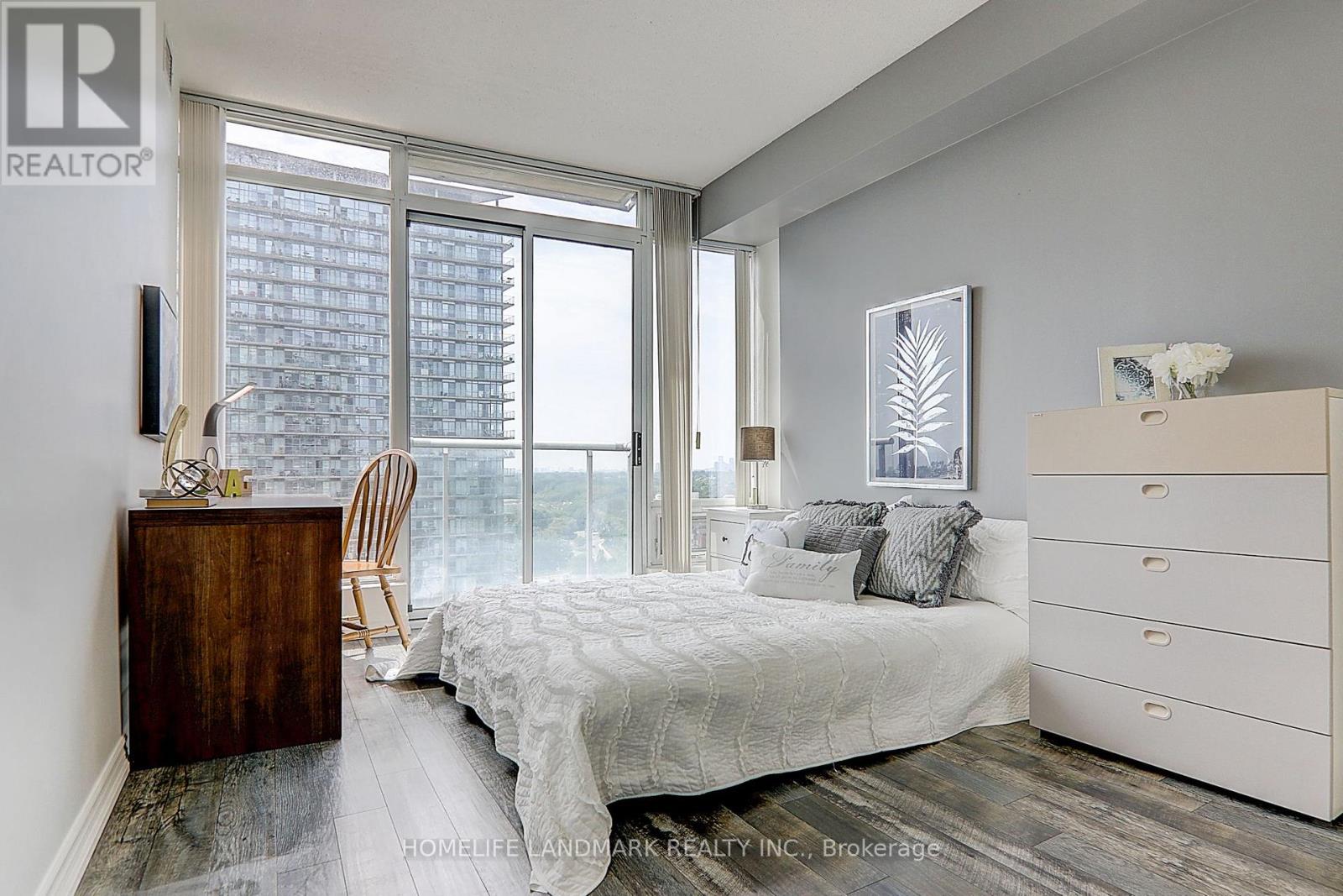 1811 - 15 Windermere Avenue, Toronto, Ontario  M6S 5A2 - Photo 19 - W12773088