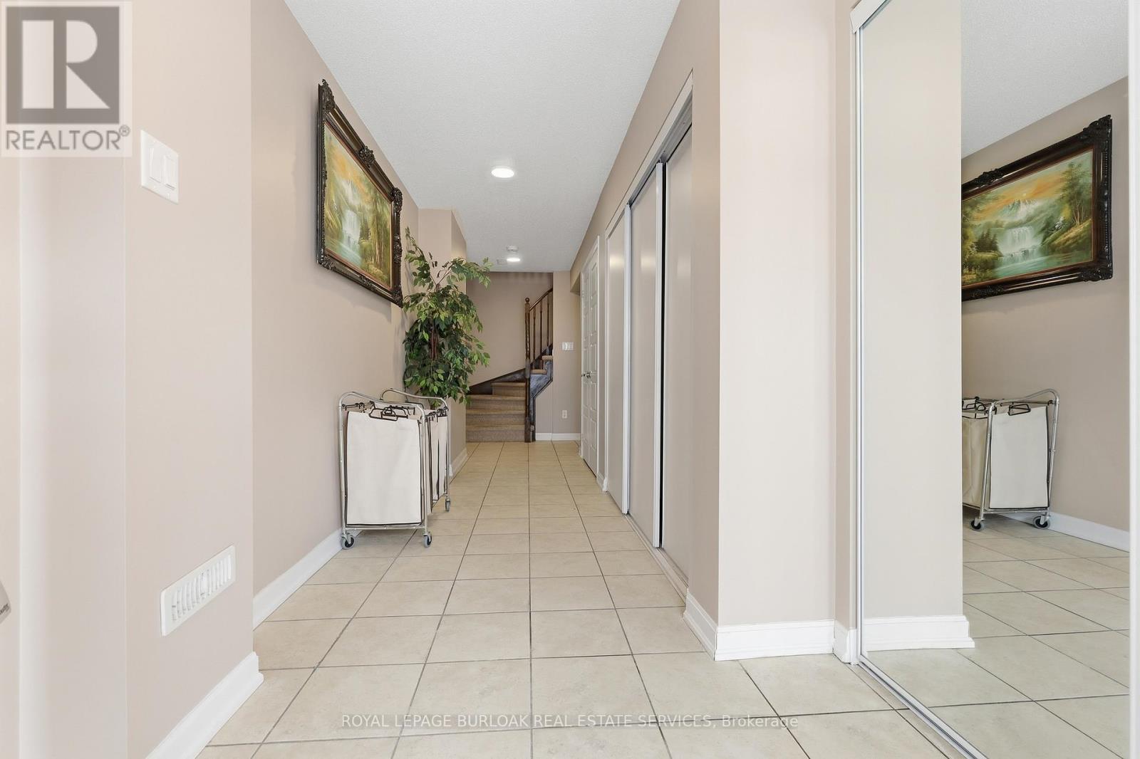 134 - 165 Hampshire Way, Milton, Ontario  L9T 8M7 - Photo 3 - W12773164