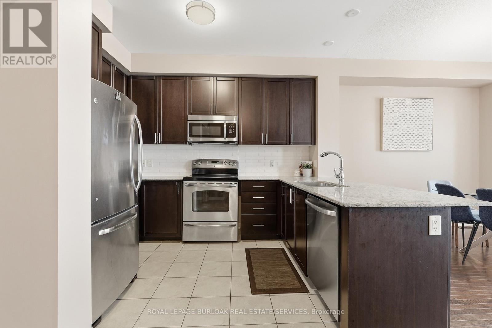 134 - 165 Hampshire Way, Milton, Ontario  L9T 8M7 - Photo 6 - W12773164