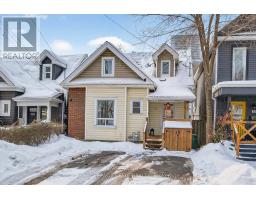306 CUMBERLAND AVENUE, Hamilton, Ontario