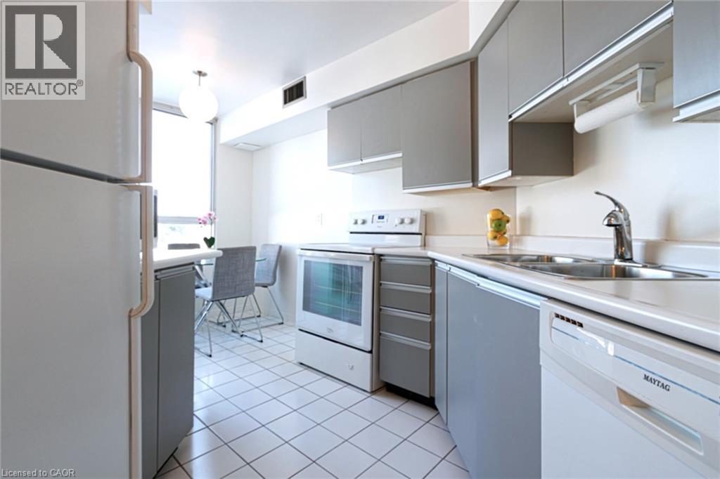 1485 E Lakeshore Road E Unit# 216, Mississauga, Ontario  L5E 3G2 - Photo 16 - 40803527