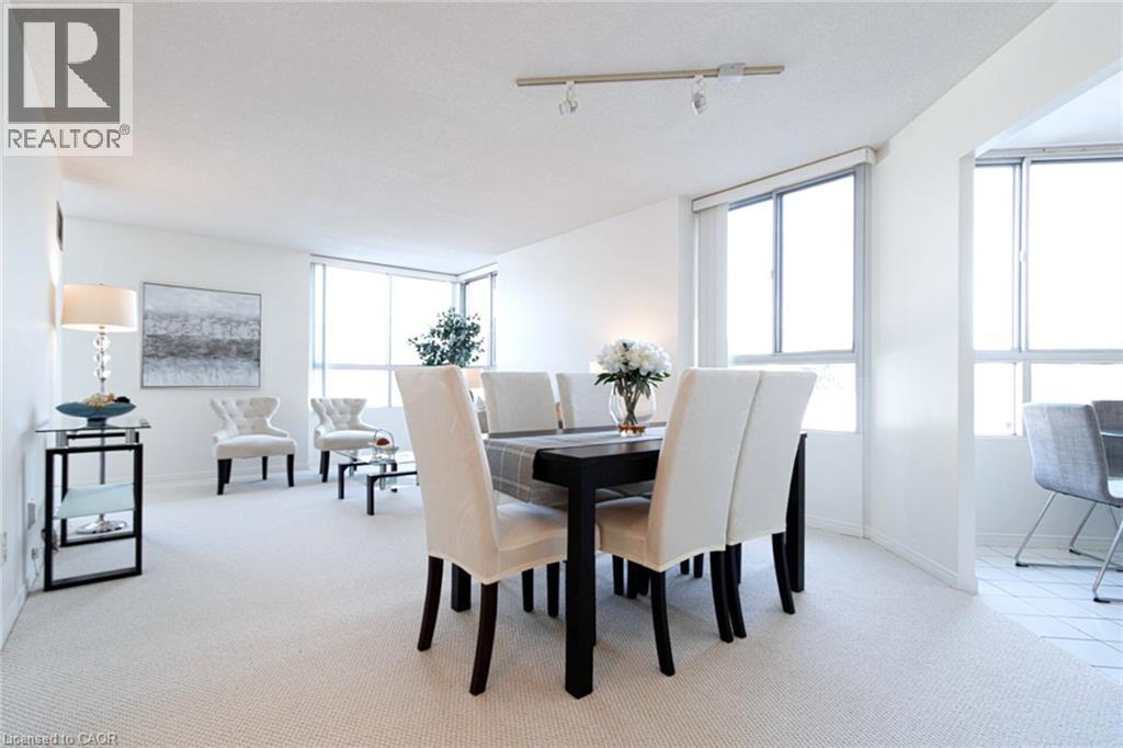 1485 E Lakeshore Road E Unit# 216, Mississauga, Ontario  L5E 3G2 - Photo 8 - 40803527