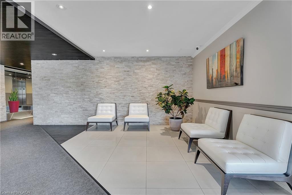 1485 E Lakeshore Road E Unit# 216, Mississauga, Ontario  L5E 3G2 - Photo 6 - 40803527