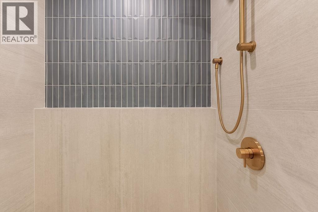 Listing Picture 18 of 40 : 2540 GRANT STREET, Vancouver / 溫哥華 - 魯藝地產 Yvonne Lu Group - MLS Medallion Club Member