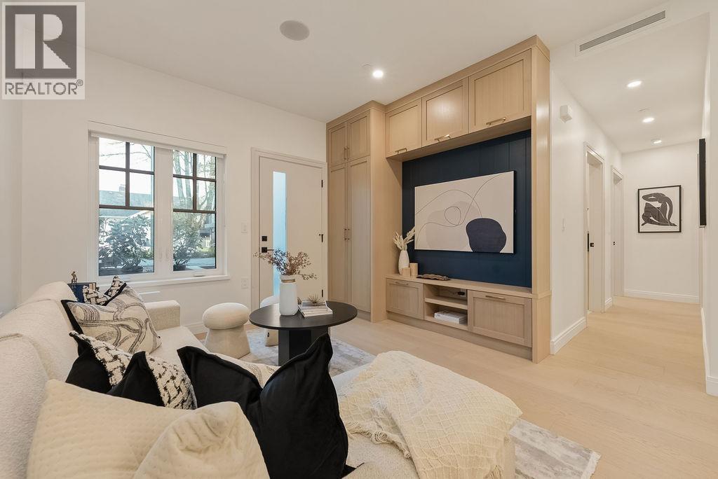 Listing Picture 5 of 40 : 2540 GRANT STREET, Vancouver / 溫哥華 - 魯藝地產 Yvonne Lu Group - MLS Medallion Club Member