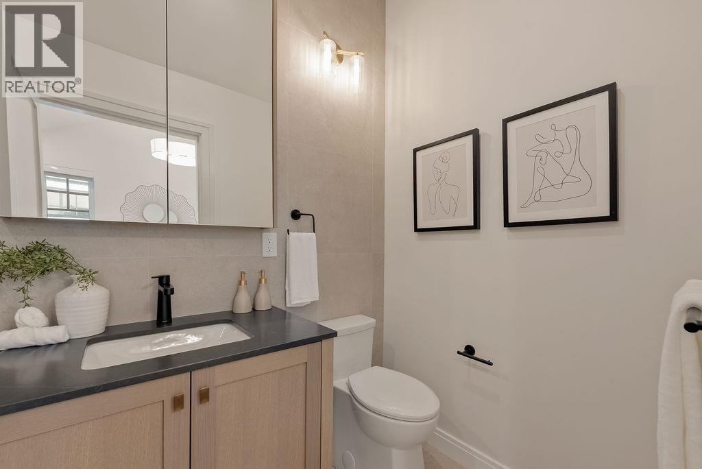 Listing Picture 14 of 23 : 2544 GRANT STREET, Vancouver / 溫哥華 - 魯藝地產 Yvonne Lu Group - MLS Medallion Club Member