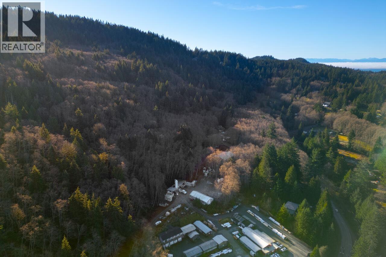 1049 Grafton Road, Bowen Island, British Columbia  V0N 1G2 - Photo 10 - R3084896