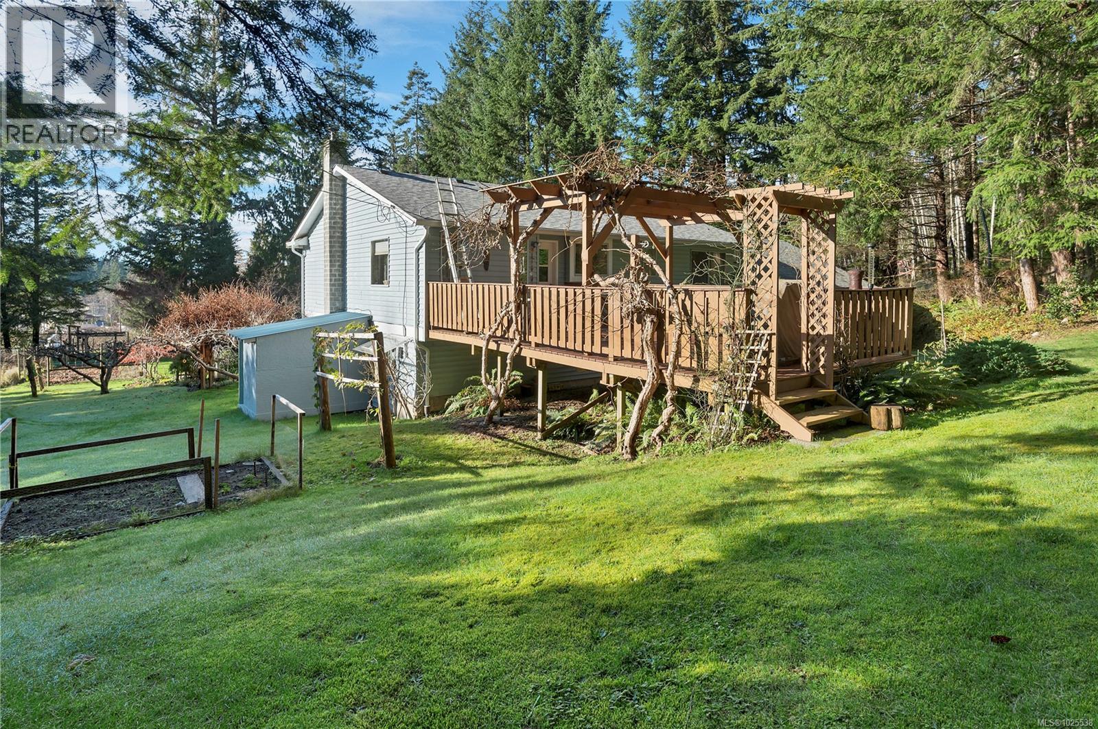 698 Plaza Rd, Quadra Island, British Columbia  V0P 1N0 - Photo 46 - 1025538