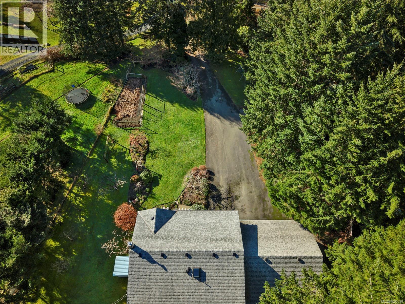 698 Plaza Rd, Quadra Island, British Columbia  V0P 1N0 - Photo 60 - 1025538