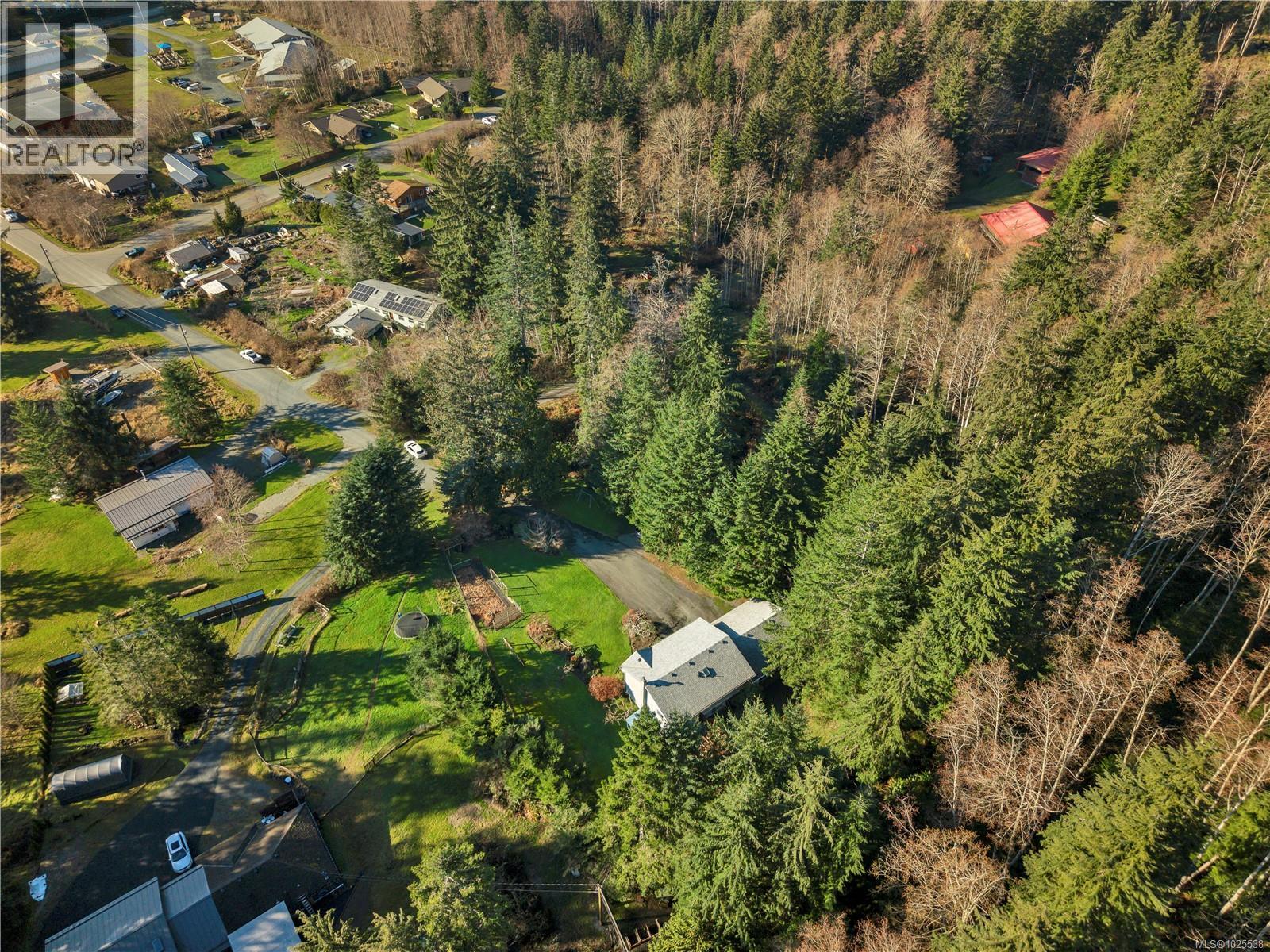 698 Plaza Rd, Quadra Island, British Columbia  V0P 1N0 - Photo 66 - 1025538