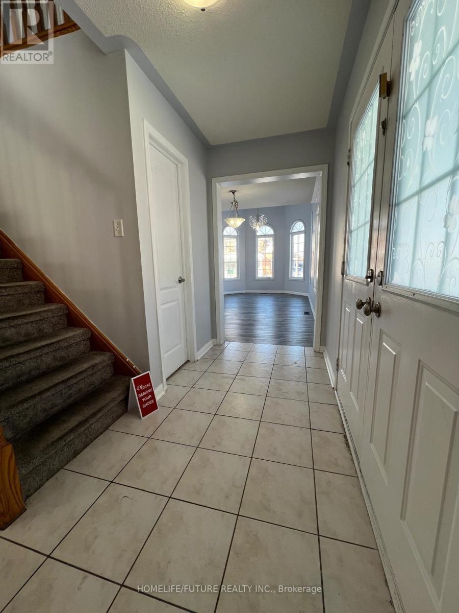 48 Cheetah Crescent, Toronto, Ontario  M1B 6J7 - Photo 3 - E12772428