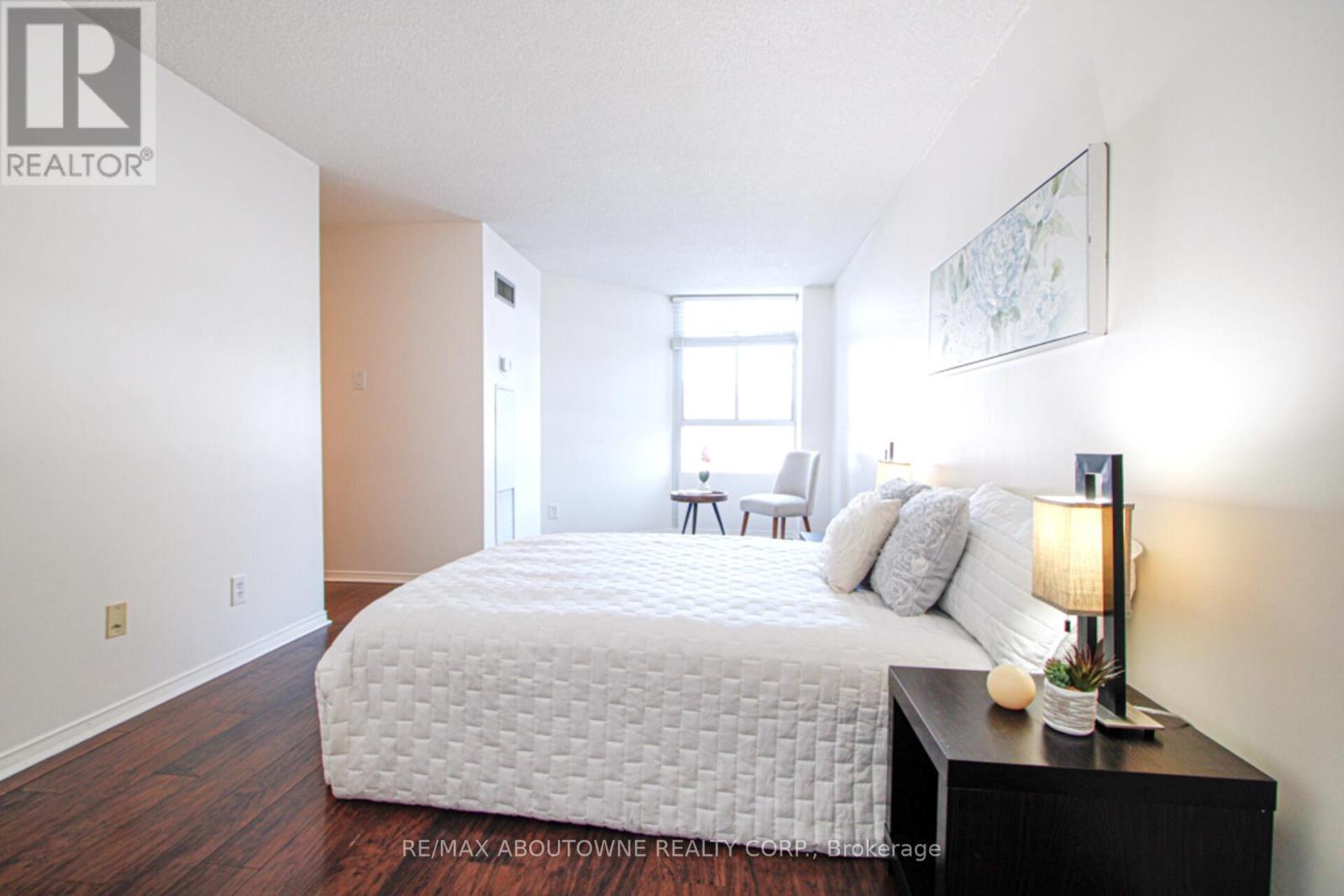 216 - 1485 Lakeshore Road E, Mississauga, Ontario  L5E 3G2 - Photo 20 - W12766058