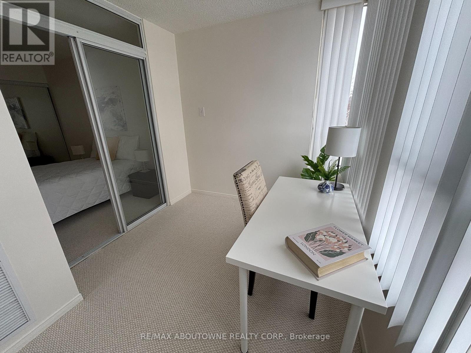 216 - 1485 Lakeshore Road E, Mississauga, Ontario  L5E 3G2 - Photo 30 - W12766058