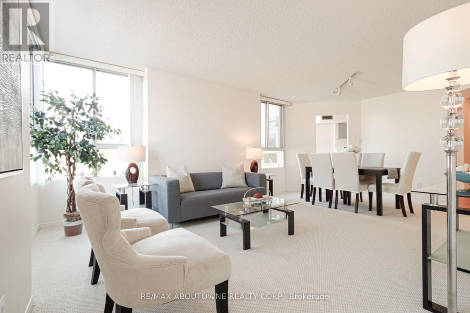 216 - 1485 Lakeshore Road E, Mississauga, Ontario  L5E 3G2 - Photo 7 - W12766058