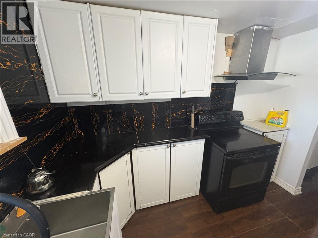 22 Sandsprings Crescent Unit# Bsmt, Kitchener, Ontario  N2E 2C7 - Photo 12 - 40803968