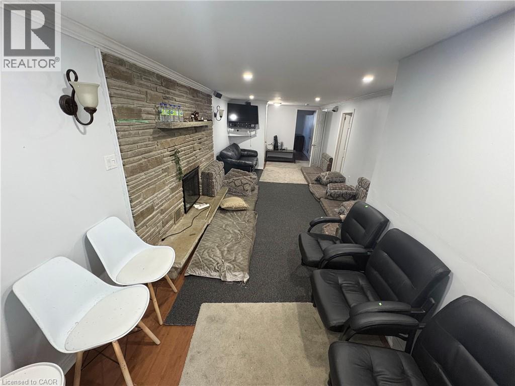 22 Sandsprings Crescent Unit# Bsmt, Kitchener, Ontario  N2E 2C7 - Photo 5 - 40803968