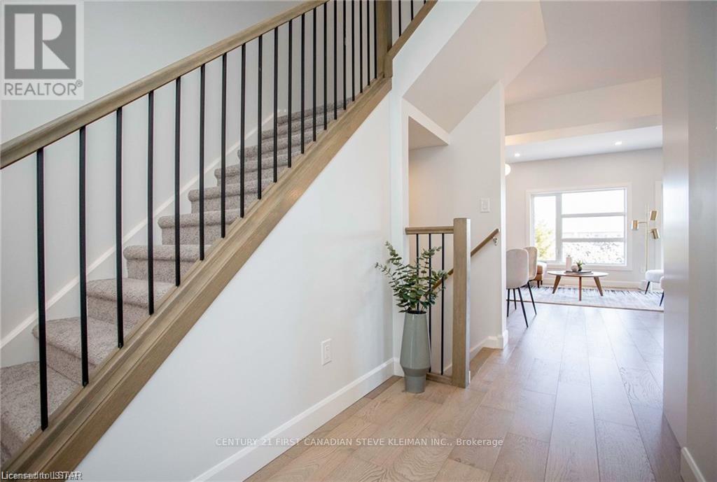 45 - 2700 Buroak Drive S, London North, Ontario  N6G 5B6 - Photo 3 - X12773192