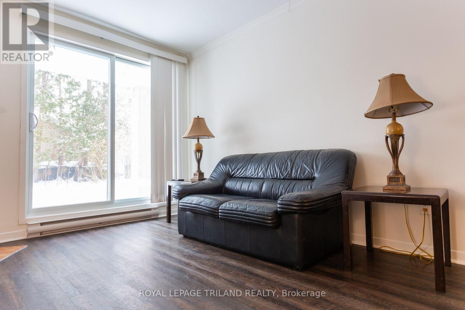 6 - 1096 Jalna Boulevard, London South, Ontario  N6E 3B8 - Photo 3 - X12773244