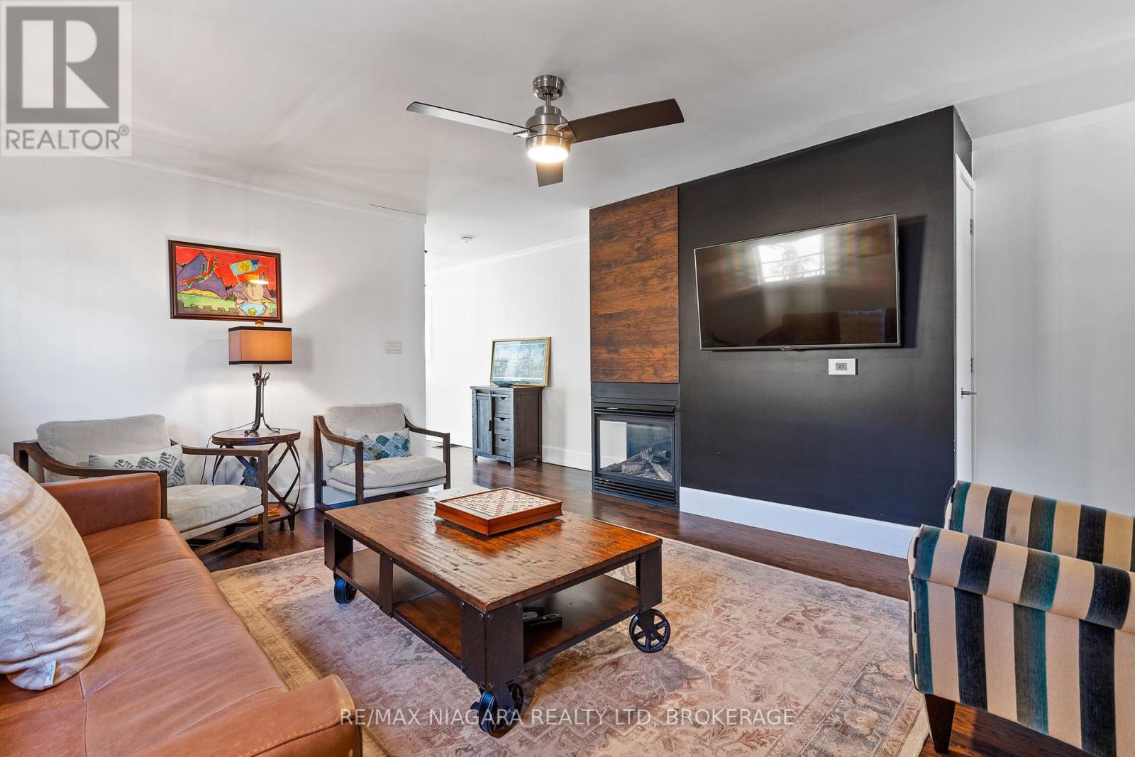 Upper - 15 Charlotte Street, Port Colborne, Ontario  L3K 3C7 - Photo 11 - X12686380