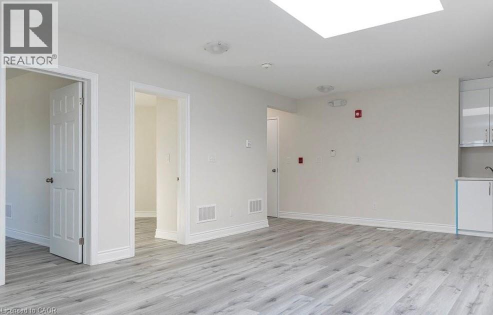 1327 Main Street E Unit# 2, Hamilton, Ontario  L8K 1B4 - Photo 8 - 40803598