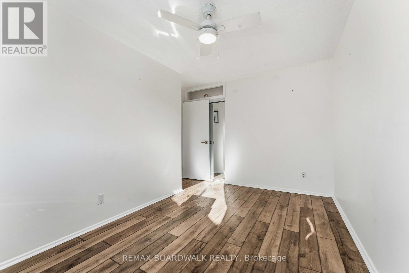 - - 13 Corley Private, Ottawa, Ontario  K1V 8T7 - Photo 19 - X12773222