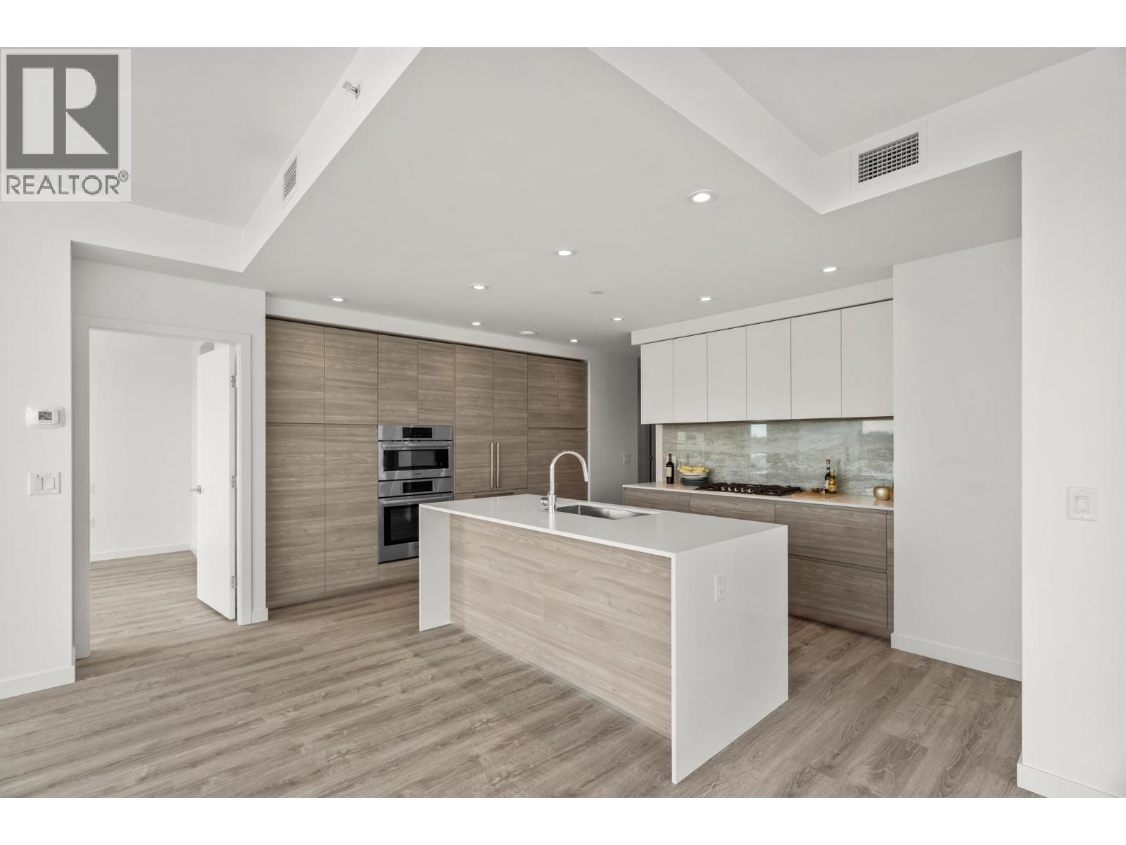 1407 680 Quayside Drive, New Westminster, British Columbia  V3M 0P2 - Photo 18 - R3087910