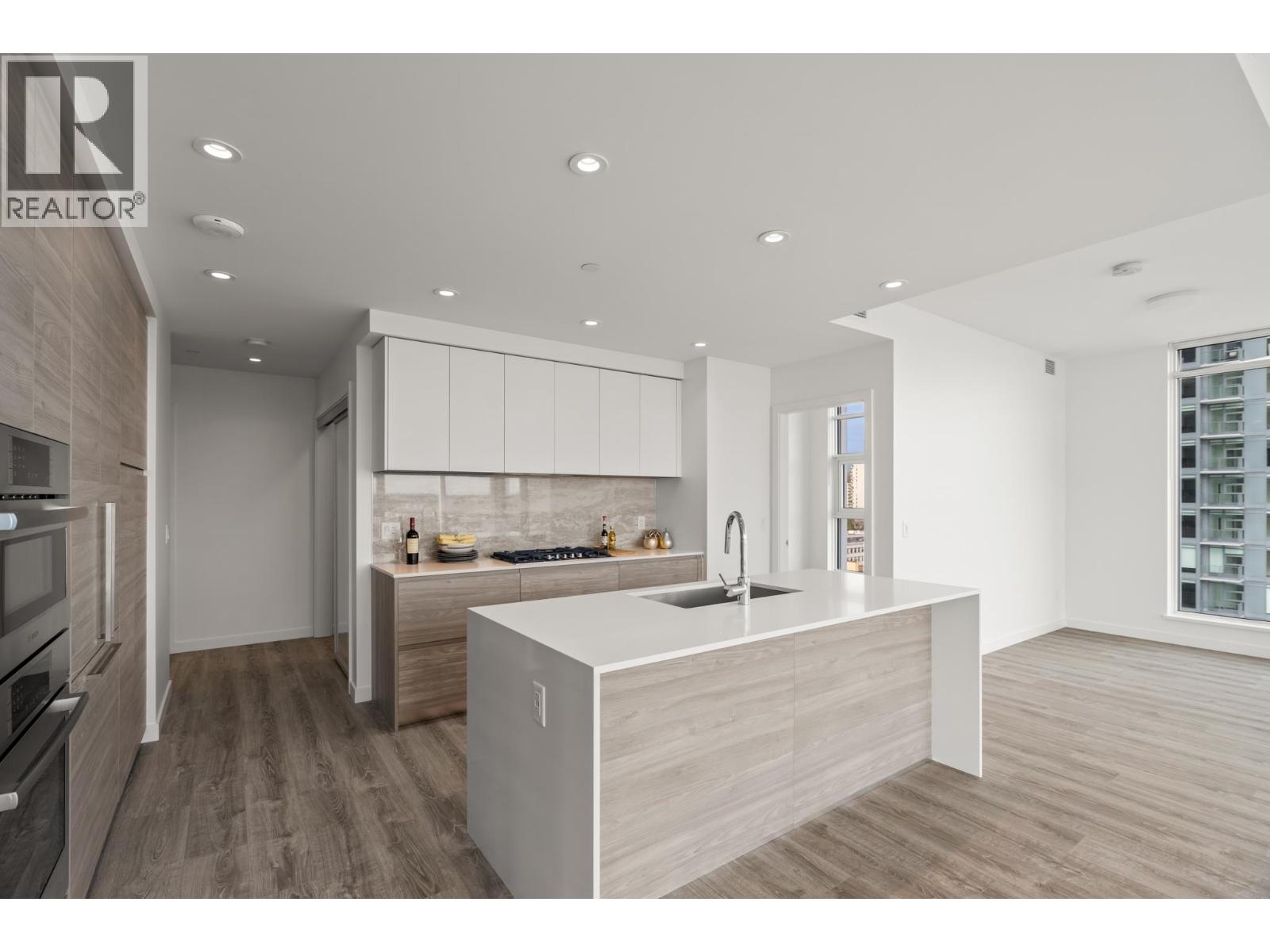 1407 680 Quayside Drive, New Westminster, British Columbia  V3M 0P2 - Photo 4 - R3087910