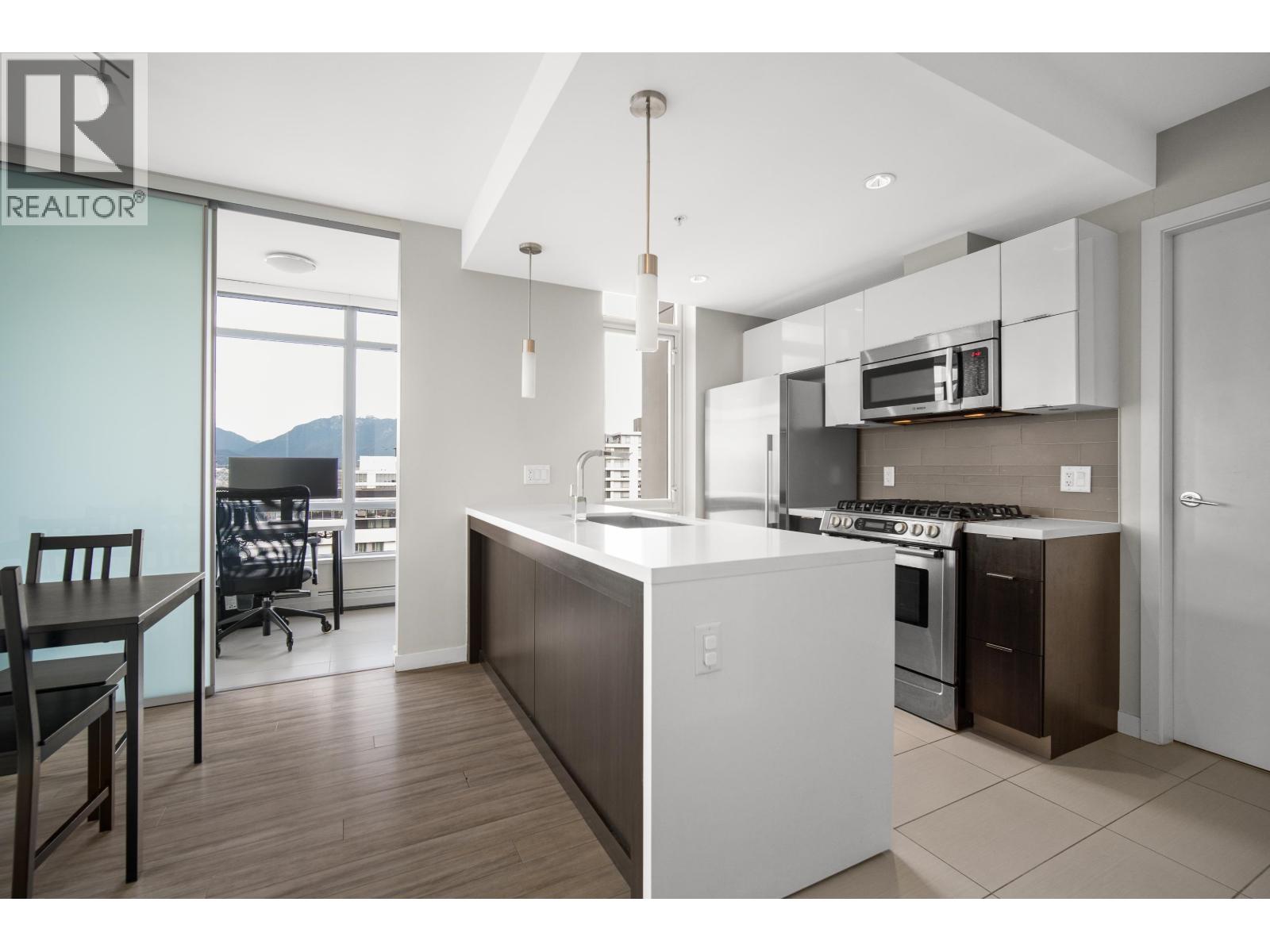 1702 1775 Quebec Street, Vancouver, British Columbia  V5T 0E3 - Photo 8 - R3088013