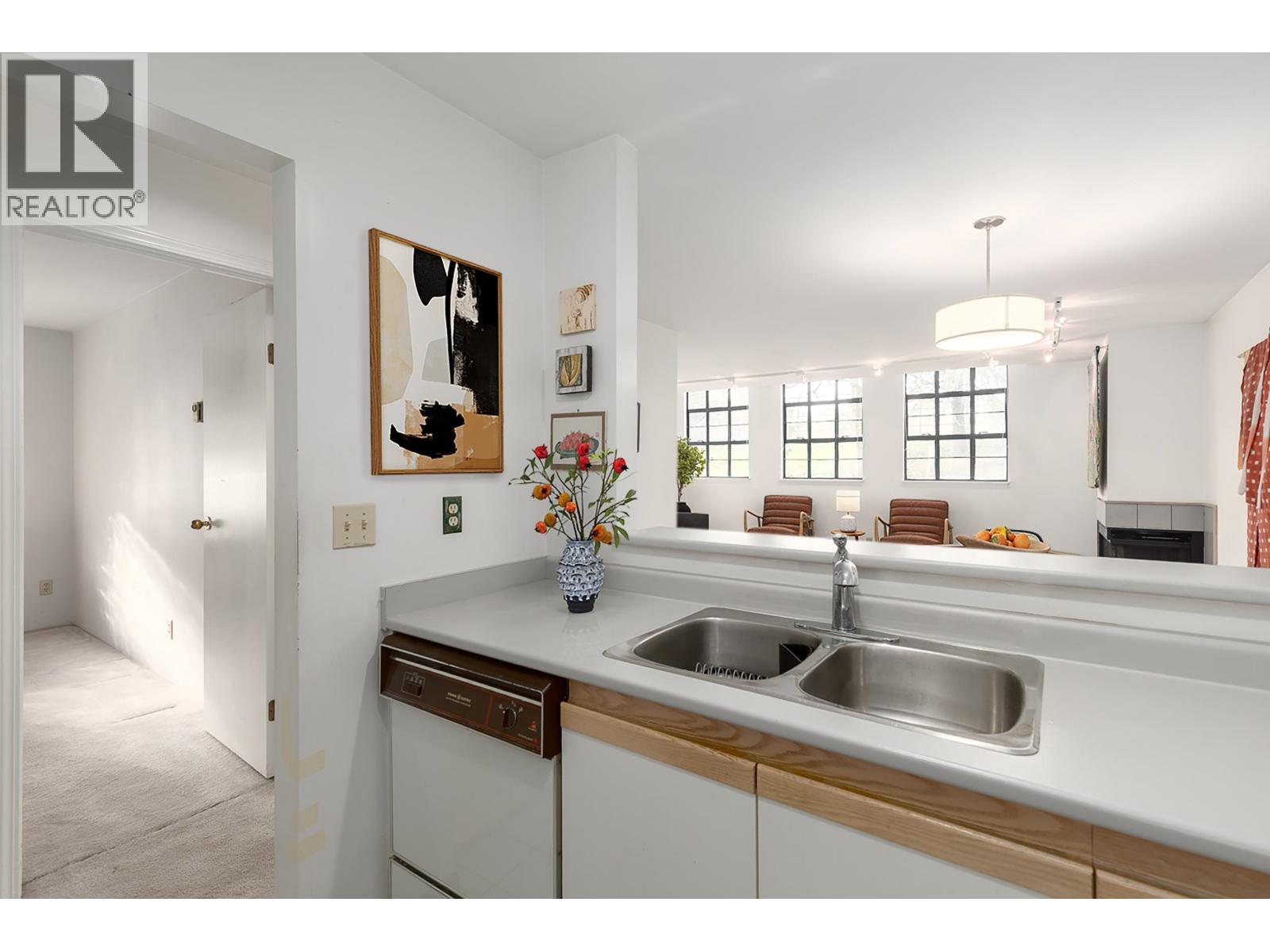 104 700 E Pender Street, Vancouver, British Columbia  V6A 1V7 - Photo 5 - R3088023