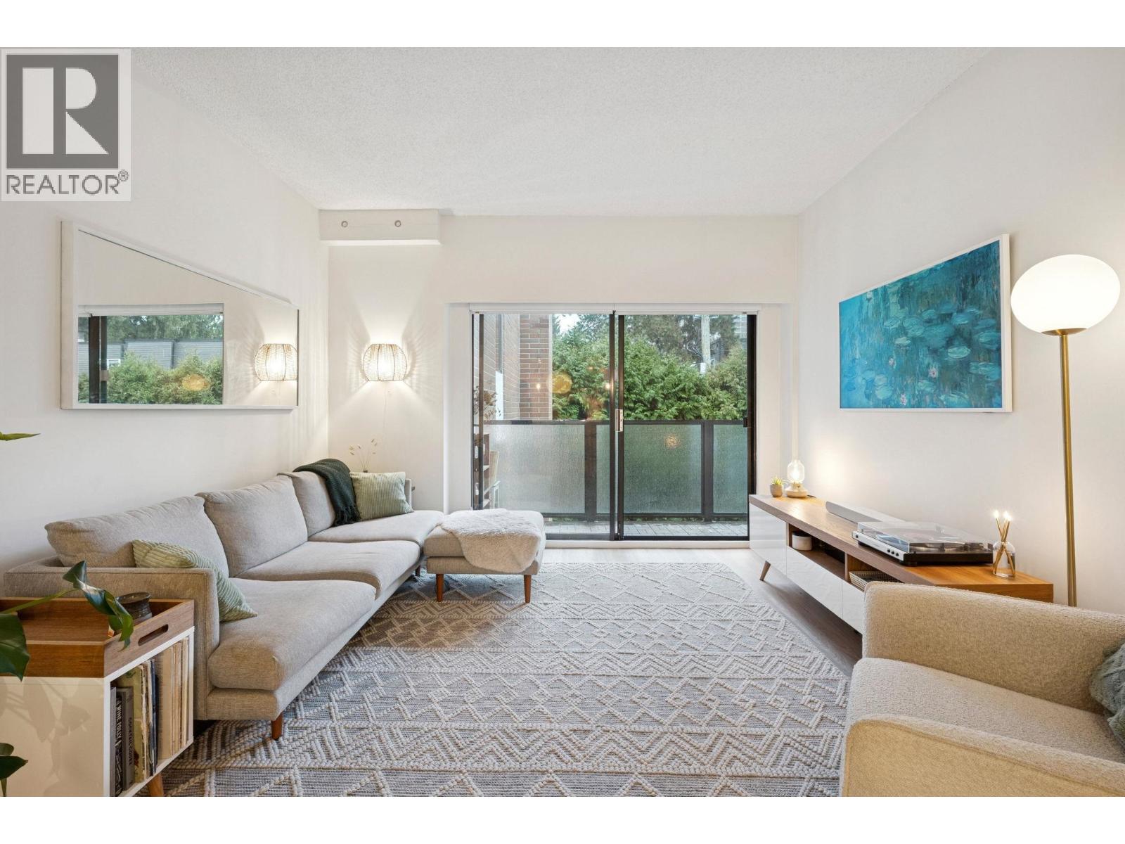 304 1535 Nelson Street, Vancouver, British Columbia  V6G 1M2 - Photo 2 - R3088040