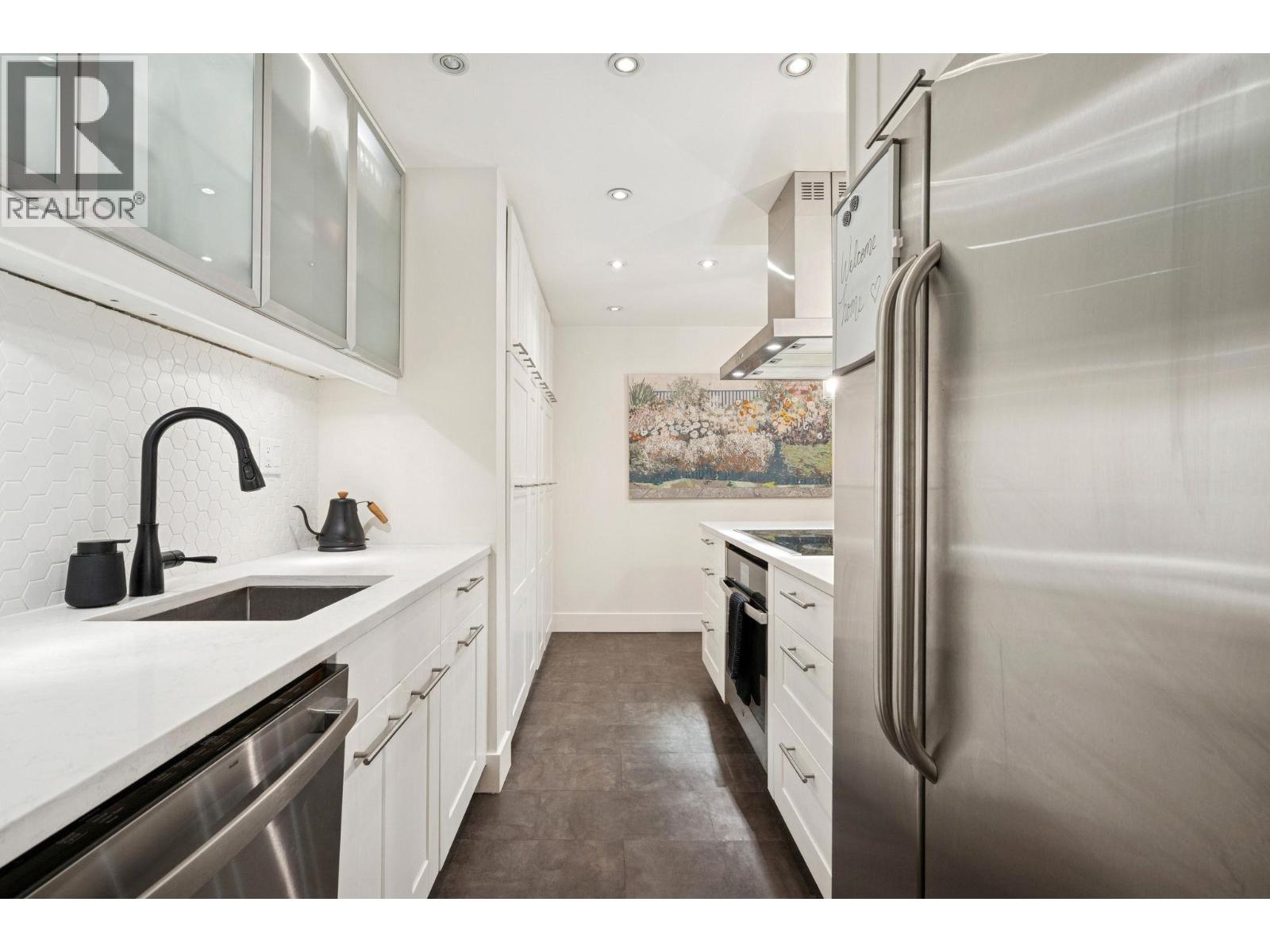 304 1535 Nelson Street, Vancouver, British Columbia  V6G 1M2 - Photo 8 - R3088040