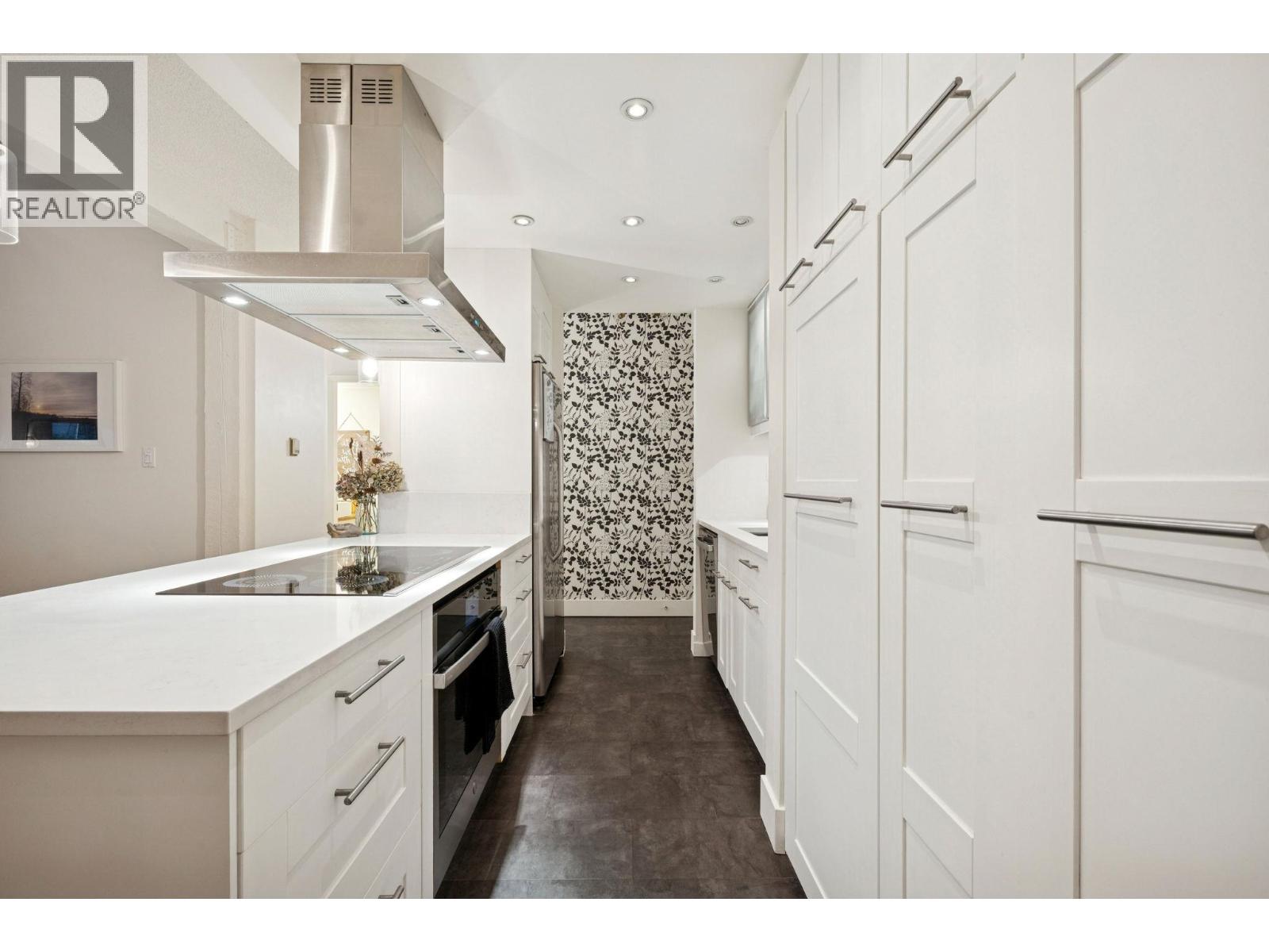 304 1535 Nelson Street, Vancouver, British Columbia  V6G 1M2 - Photo 9 - R3088040