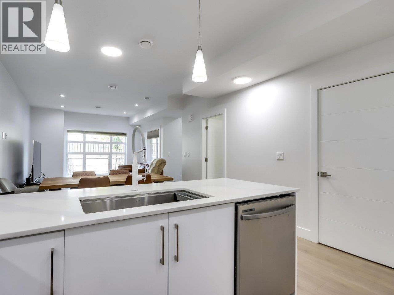 103 906 Quadling Avenue, Coquitlam, British Columbia  V3K 2A5 - Photo 4 - R3088048