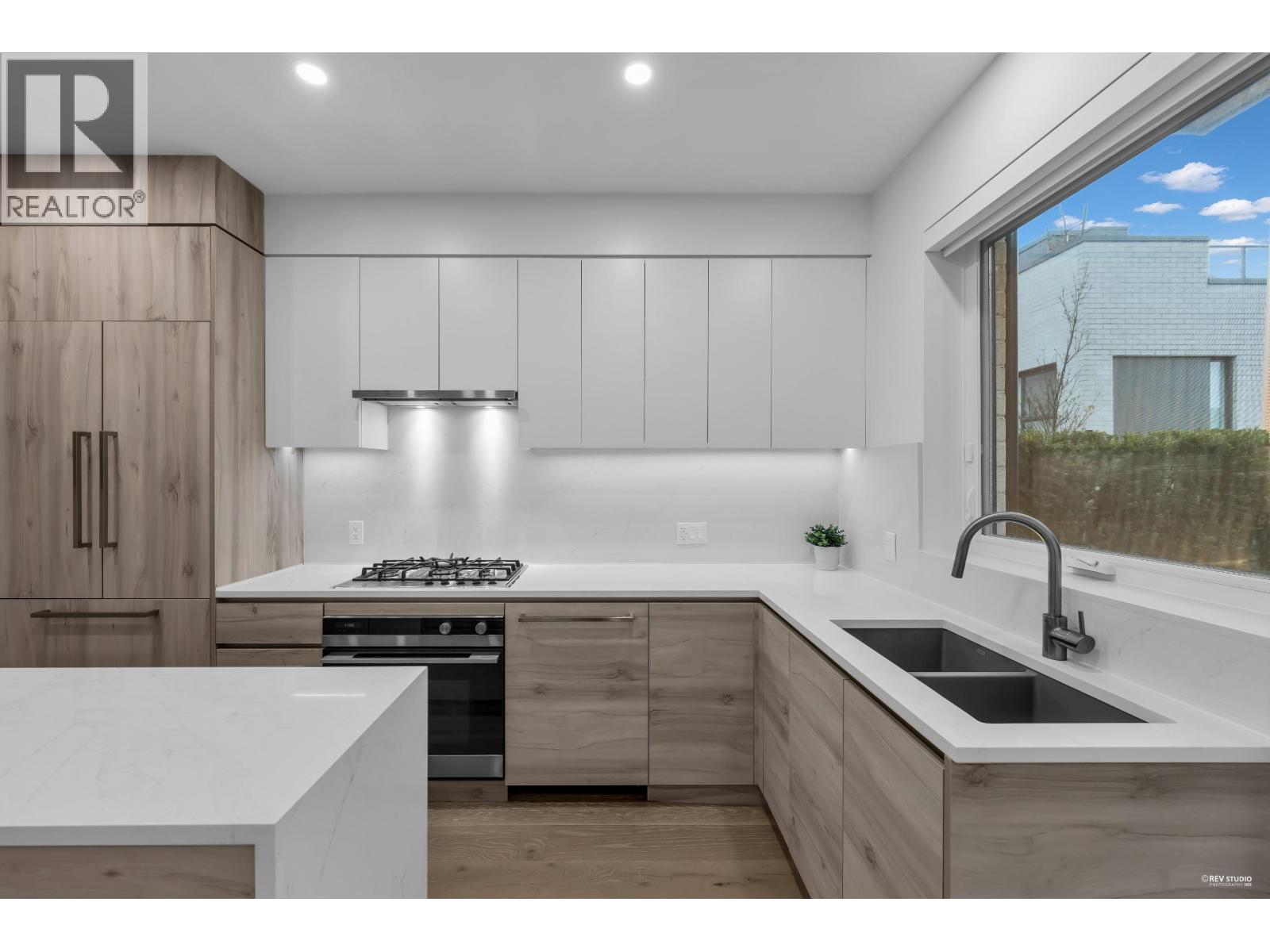 659 W 30th Avenue, Vancouver, British Columbia  V5Z 0K4 - Photo 10 - R3088056