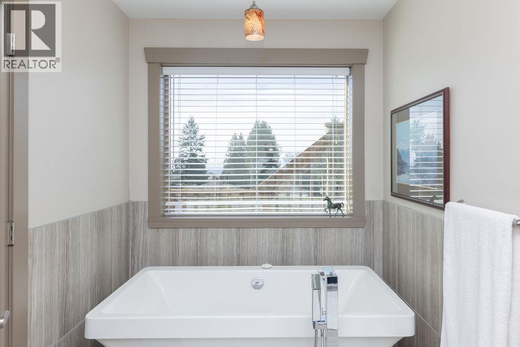 6391 Oracle Road, Sechelt, British Columbia  V7Z 0R8 - Photo 20 - R3088012