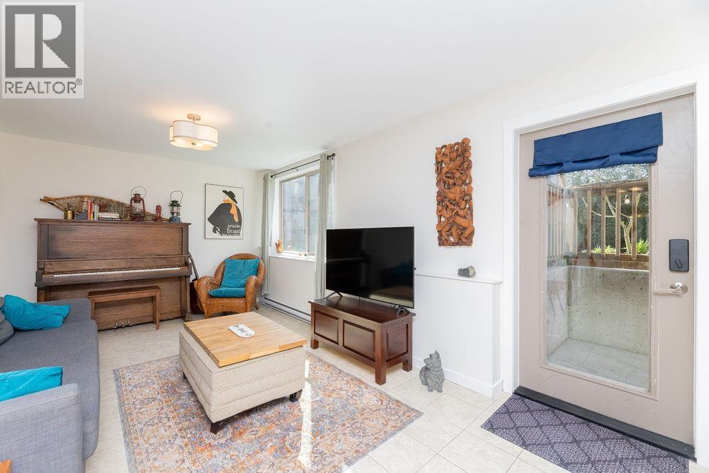 6391 Oracle Road, Sechelt, British Columbia  V7Z 0R8 - Photo 29 - R3088012