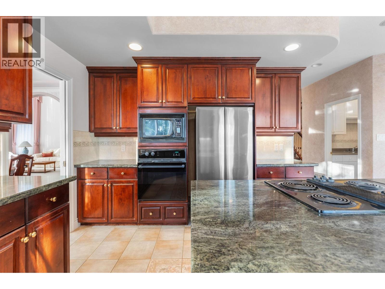 1501 Parkway Boulevard, Coquitlam, British Columbia  V3E 2V7 - Photo 10 - R3088025