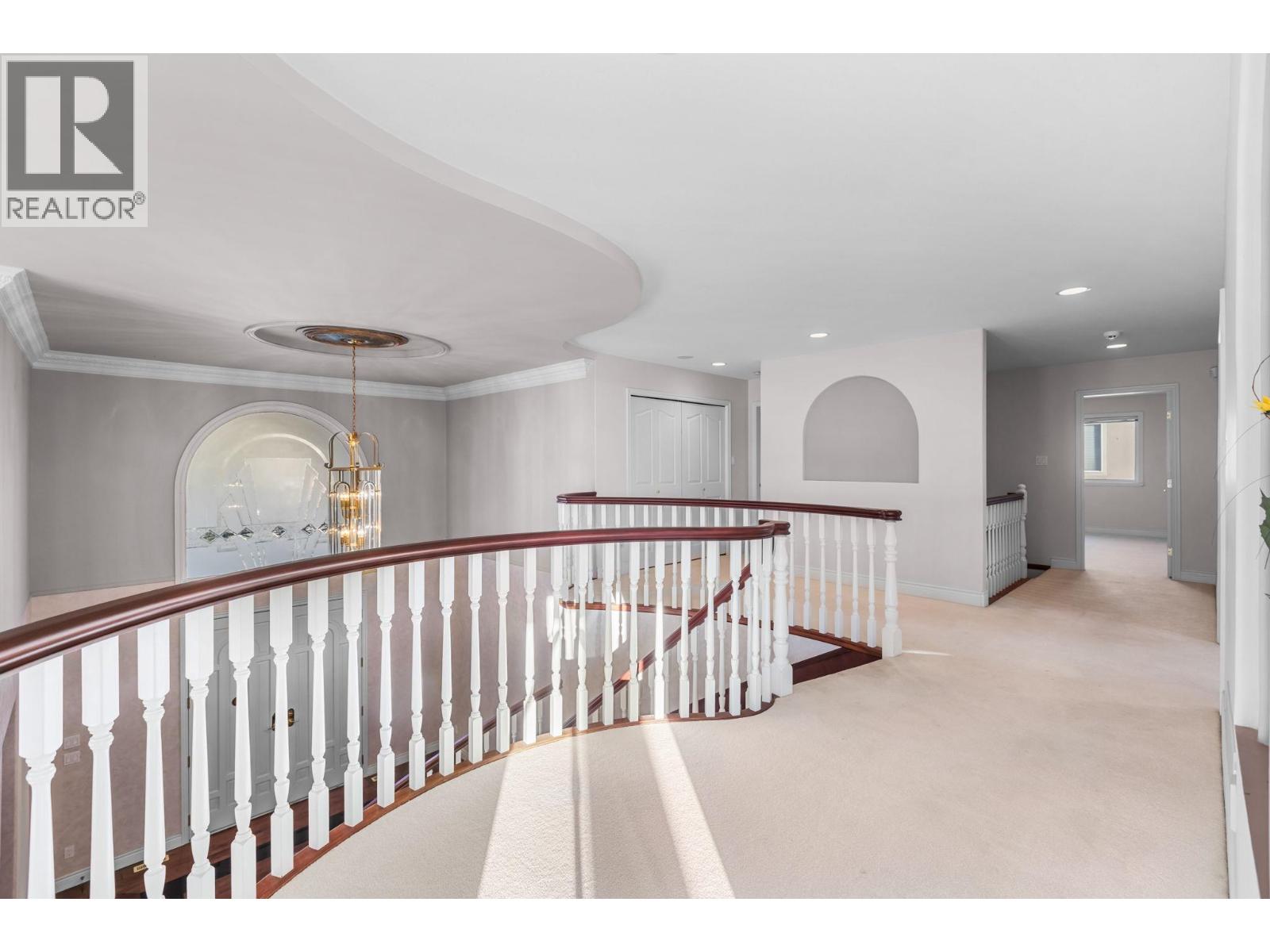 1501 Parkway Boulevard, Coquitlam, British Columbia  V3E 2V7 - Photo 16 - R3088025