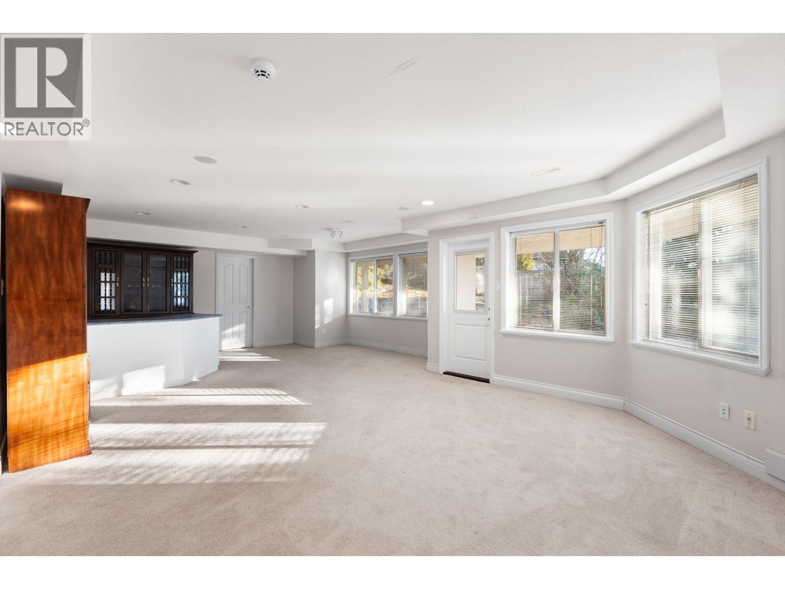 1501 Parkway Boulevard, Coquitlam, British Columbia  V3E 2V7 - Photo 32 - R3088025